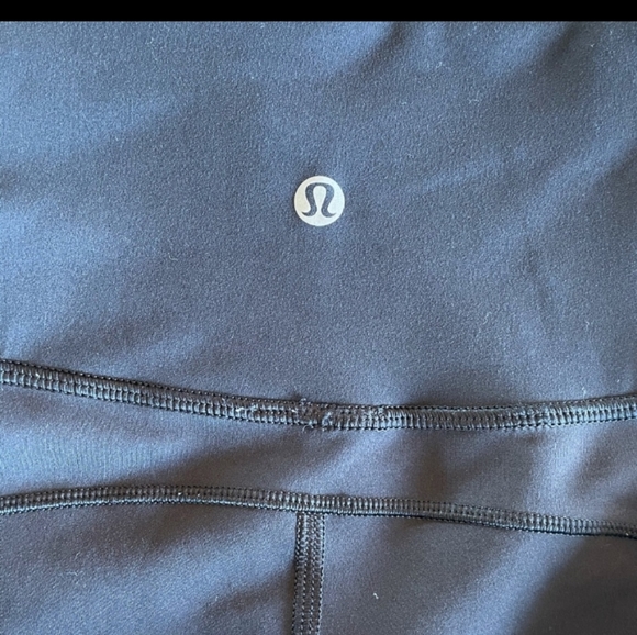 Lululemon In Movement Black Leggings - Picture 8 of 8